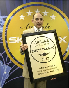 Skytrax-award---CEO---2012 300