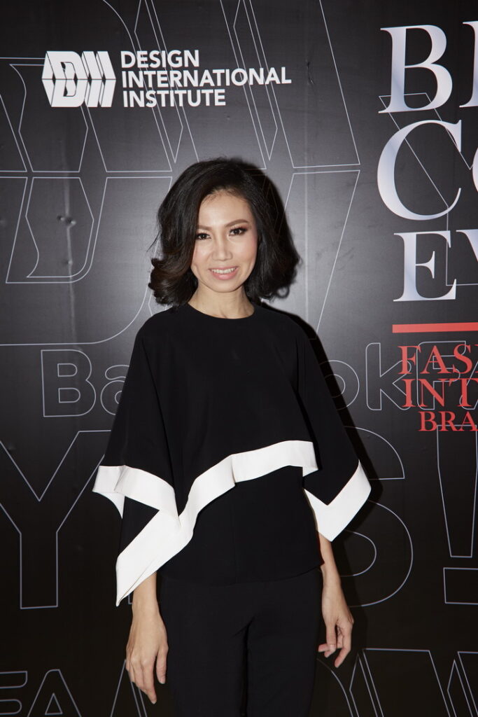 adjust คุณภัทรศรี