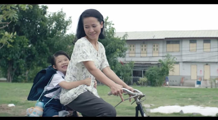 bangkok life assurance ads mom