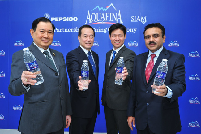 Aquafina-Launch_photo-2
