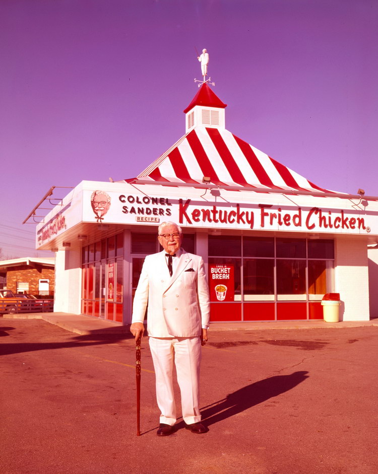 KFC brand history Sander Colonel เดวิด แซนเดอร์ส3