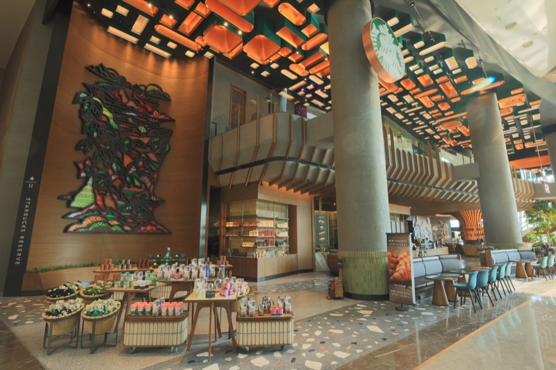 Starbucks Reserve Chao Phraya Riverfront - Store front