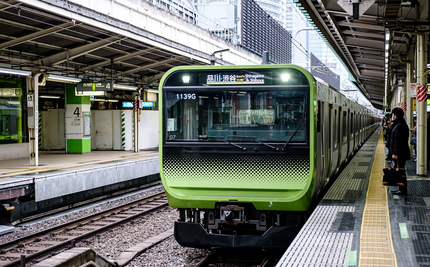 shutterstock_e235 yamanote line japan tokyo