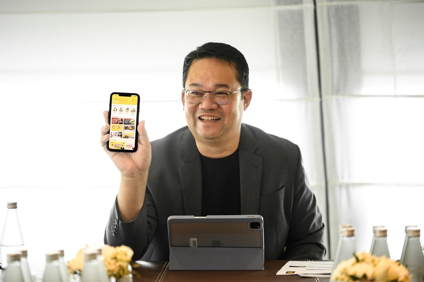 นายคงสิน คงคา ประธานคณะเจ้าหน้าที่ด้านธุร