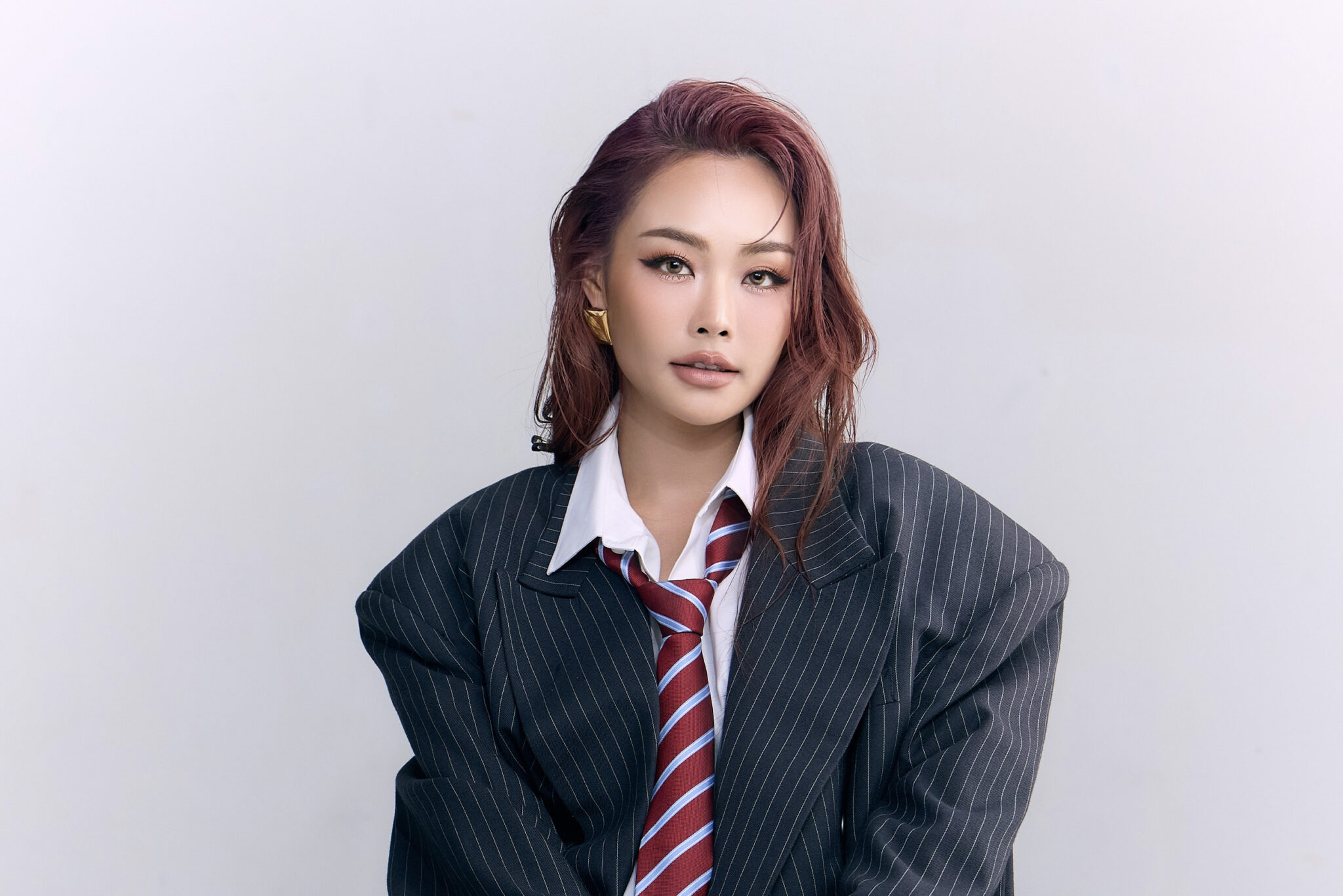 คุณสุวพัชญ์ อิทธิพหลภัสร์